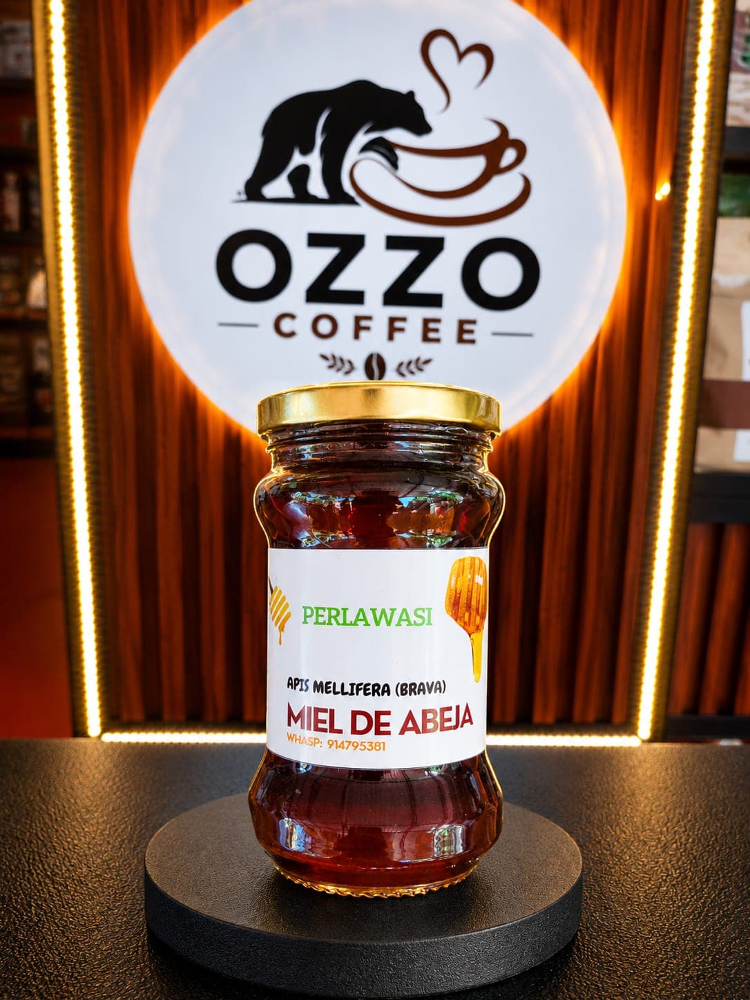 Miel de abeja de 500 ml., producto de Ozzo Coffee